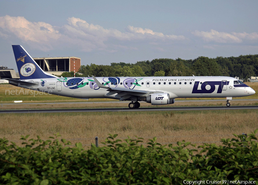 LOT Polish Airlines Embraer ERJ-195LR (ERJ-190-200LR) (SP-LNC) | Photo 531555