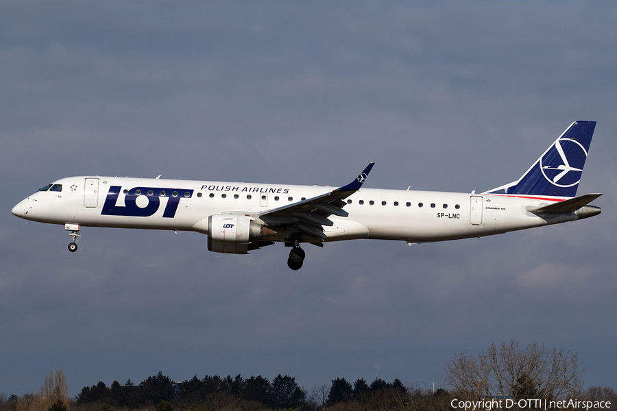 LOT Polish Airlines Embraer ERJ-195LR (ERJ-190-200LR) (SP-LNC) | Photo 668832