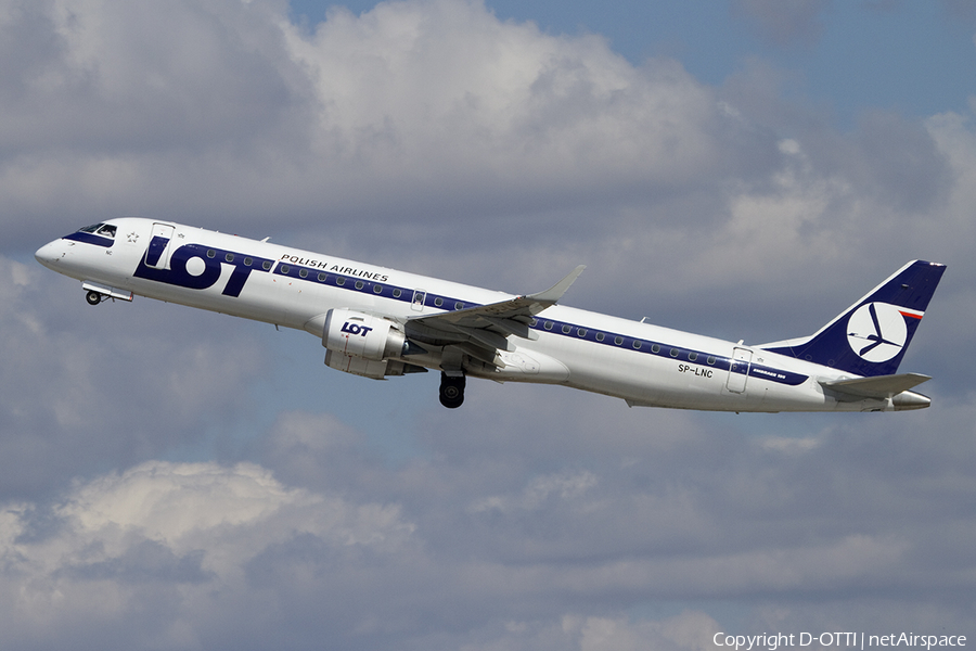 LOT Polish Airlines Embraer ERJ-195LR (ERJ-190-200LR) (SP-LNC) | Photo 380762