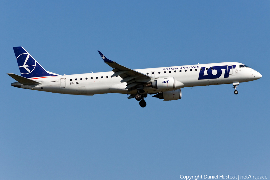LOT Polish Airlines Embraer ERJ-195LR (ERJ-190-200LR) (SP-LND) | Photo 494831
