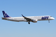 LOT Polish Airlines Embraer ERJ-195LR (ERJ-190-200LR) (SP-LND) at  Warsaw - Frederic Chopin International, Poland