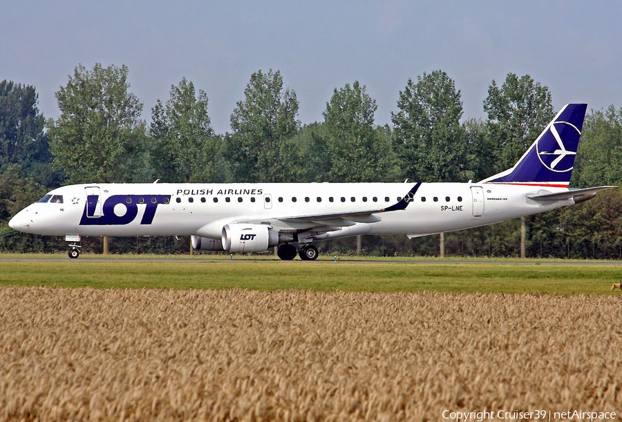 LOT Polish Airlines Embraer ERJ-195LR (ERJ-190-200LR) (SP-LNE) | Photo 119748