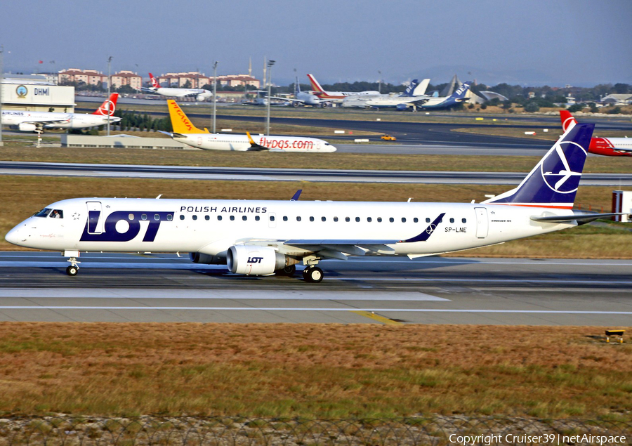 LOT Polish Airlines Embraer ERJ-195LR (ERJ-190-200LR) (SP-LNE) | Photo 310420
