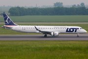 LOT Polish Airlines Embraer ERJ-195LR (ERJ-190-200LR) (SP-LNE) at  Vienna - Schwechat, Austria