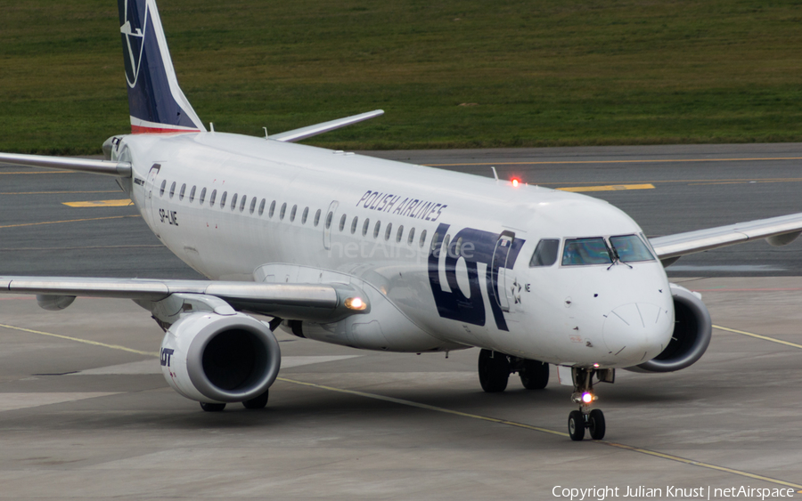 LOT Polish Airlines Embraer ERJ-195LR (ERJ-190-200LR) (SP-LNE) | Photo 195725