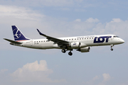 LOT Polish Airlines Embraer ERJ-195LR (ERJ-190-200LR) (SP-LNE) at  Warsaw - Frederic Chopin International, Poland