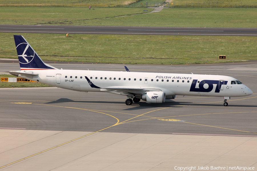 LOT Polish Airlines Embraer ERJ-195LR (ERJ-190-200LR) (SP-LNF) | Photo 138189