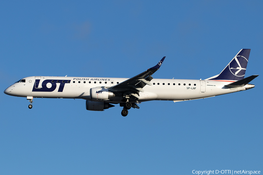 LOT Polish Airlines Embraer ERJ-195LR (ERJ-190-200LR) (SP-LNF) | Photo 524804