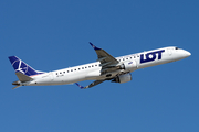 LOT Polish Airlines Embraer ERJ-195LR (ERJ-190-200LR) (SP-LNG) at  Barcelona - El Prat, Spain