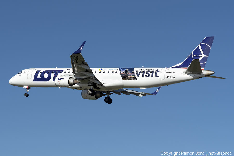 LOT Polish Airlines Embraer ERJ-195LR (ERJ-190-200LR) (SP-LNG) | Photo 660949