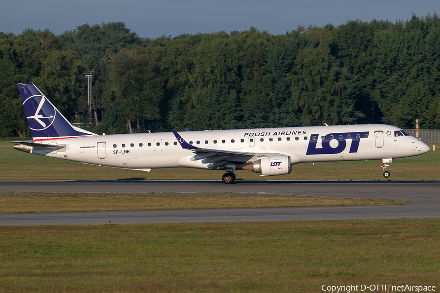 LOT Polish Airlines Embraer ERJ-195LR (ERJ-190-200LR) (SP-LNH) | Photo 254805