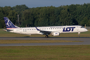 LOT Polish Airlines Embraer ERJ-195LR (ERJ-190-200LR) (SP-LNH) at  Hamburg - Fuhlsbuettel (Helmut Schmidt), Germany