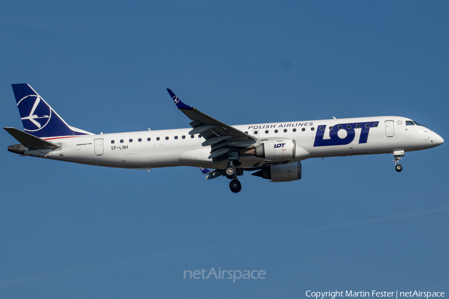 LOT Polish Airlines Embraer ERJ-195LR (ERJ-190-200LR) (SP-LNH) | Photo 408729