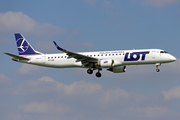 LOT Polish Airlines Embraer ERJ-195LR (ERJ-190-200LR) (SP-LNH) at  Warsaw - Frederic Chopin International, Poland