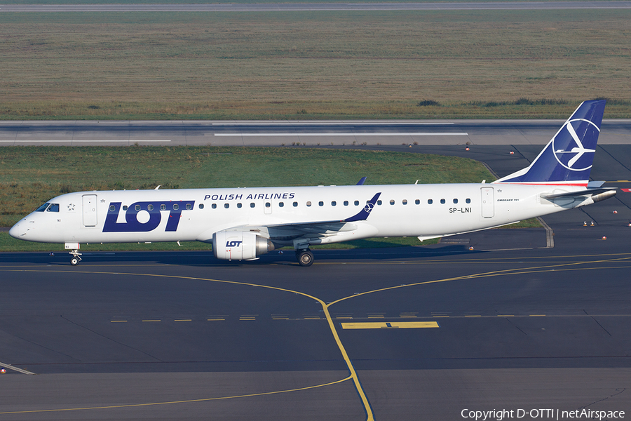 LOT Polish Airlines Embraer ERJ-195LR (ERJ-190-200LR) (SP-LNI) | Photo 476751