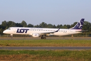 LOT Polish Airlines Embraer ERJ-195AR (ERJ-190-200 IGW) (SP-LNL) at  Hamburg - Fuhlsbuettel (Helmut Schmidt), Germany