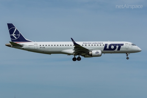 LOT Polish Airlines Embraer ERJ-195AR (ERJ-190-200 IGW) (SP-LNL) at  Rzeszów - Jasionka, Poland