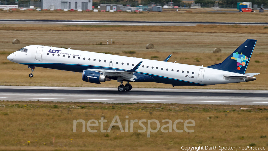 LOT Polish Airlines Embraer ERJ-195AR (ERJ-190-200 IGW) (SP-LNN) | Photo 378160