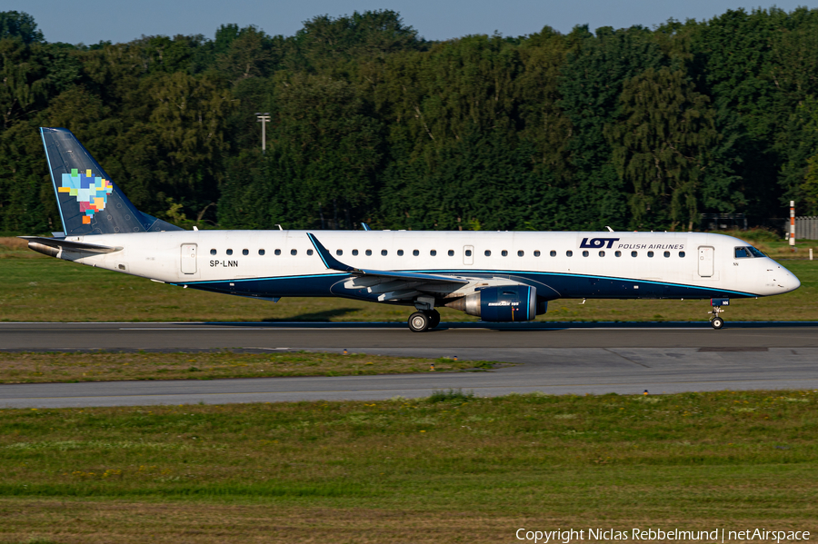 LOT Polish Airlines Embraer ERJ-195AR (ERJ-190-200 IGW) (SP-LNN) | Photo 462728