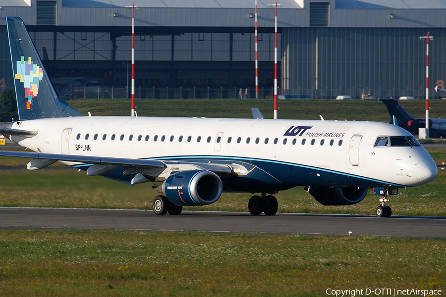 LOT Polish Airlines Embraer ERJ-195AR (ERJ-190-200 IGW) (SP-LNN) | Photo 462827