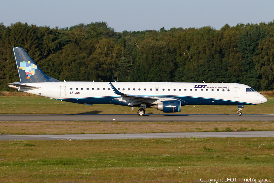 LOT Polish Airlines Embraer ERJ-195AR (ERJ-190-200 IGW) (SP-LNN) | Photo 462828
