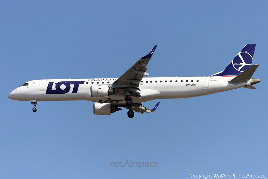 LOT Polish Airlines Embraer ERJ-195AR (ERJ-190-200 IGW) (SP-LNN) | Photo 500730