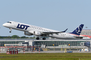 LOT Polish Airlines Embraer ERJ-195AR (ERJ-190-200 IGW) (SP-LNN) at  Warsaw - Frederic Chopin International, Poland