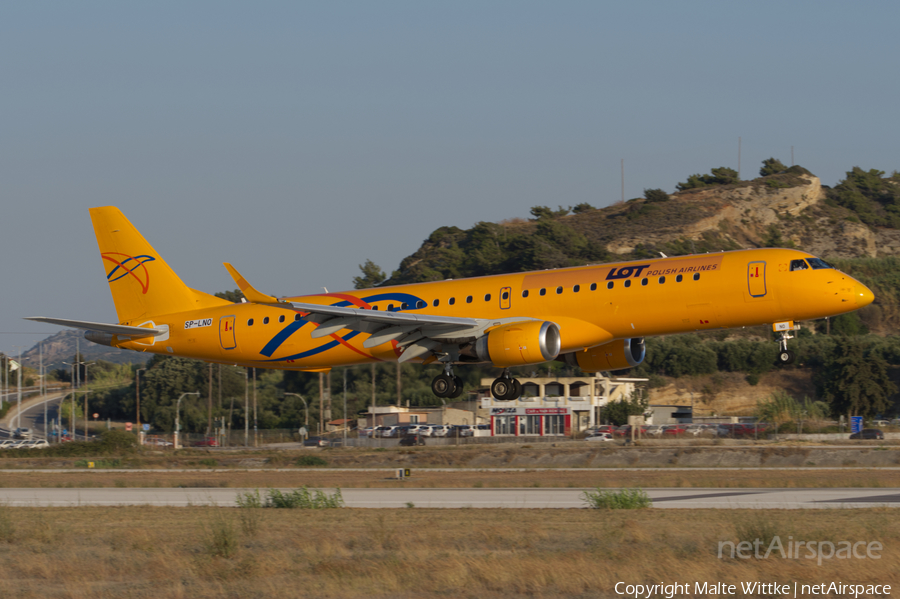 LOT Polish Airlines Embraer ERJ-195LR (ERJ-190-200LR) (SP-LNO) | Photo 397302