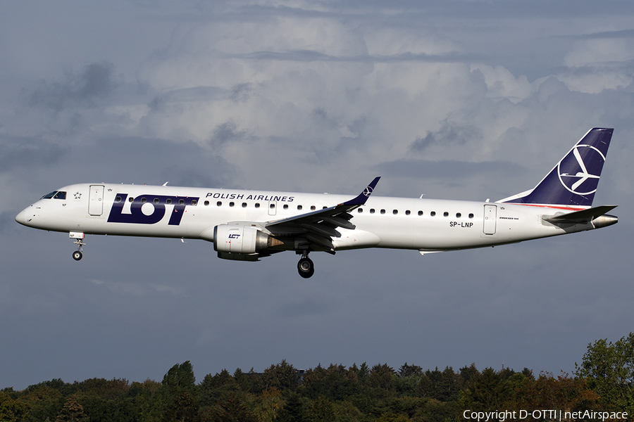 LOT Polish Airlines Embraer ERJ-195LR (ERJ-190-200LR) (SP-LNP) | Photo 530228