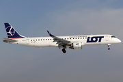 LOT Polish Airlines Embraer ERJ-195LR (ERJ-190-200LR) (SP-LNP) at  Warsaw - Frederic Chopin International, Poland