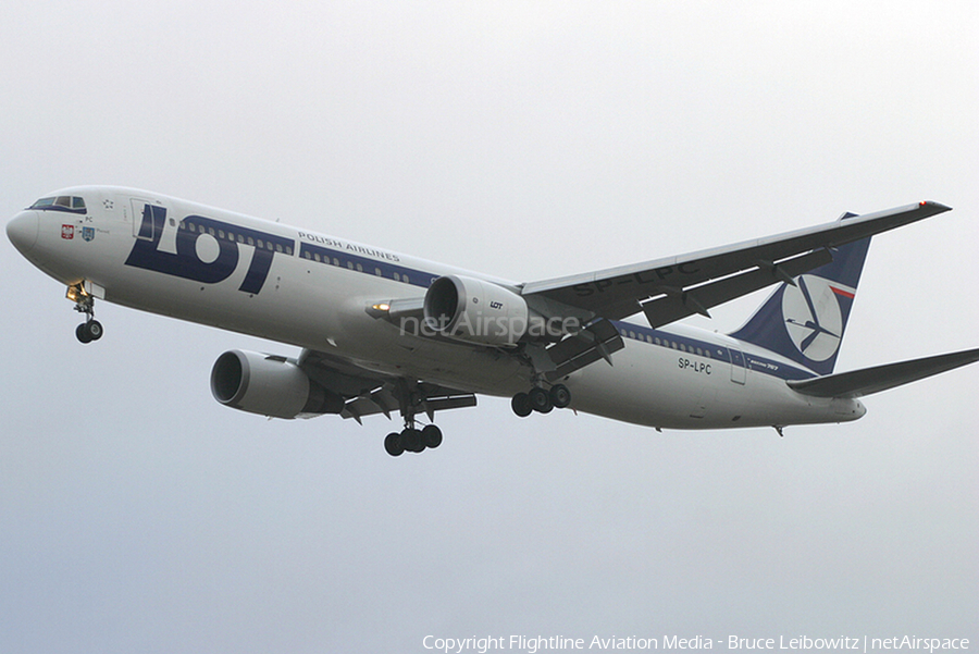 LOT Polish Airlines Boeing 767-35D(ER) (SP-LPC) | Photo 171521