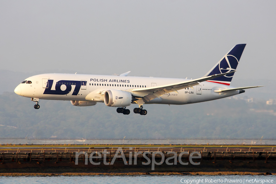 LOT Polish Airlines Boeing 787-8 Dreamliner (SP-LRA) | Photo 354695