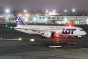 LOT Polish Airlines Boeing 787-8 Dreamliner (SP-LRA) at  New York - John F. Kennedy International, United States