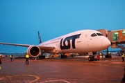 LOT Polish Airlines Boeing 787-8 Dreamliner (SP-LRA) at  Munich, Germany