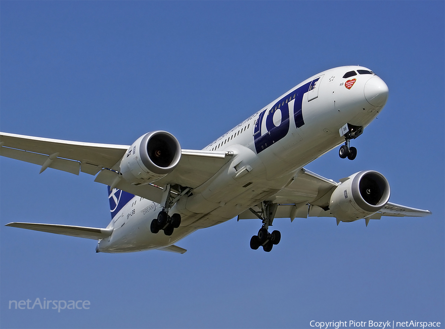 LOT Polish Airlines Boeing 787-8 Dreamliner (SP-LRB) | Photo 46053