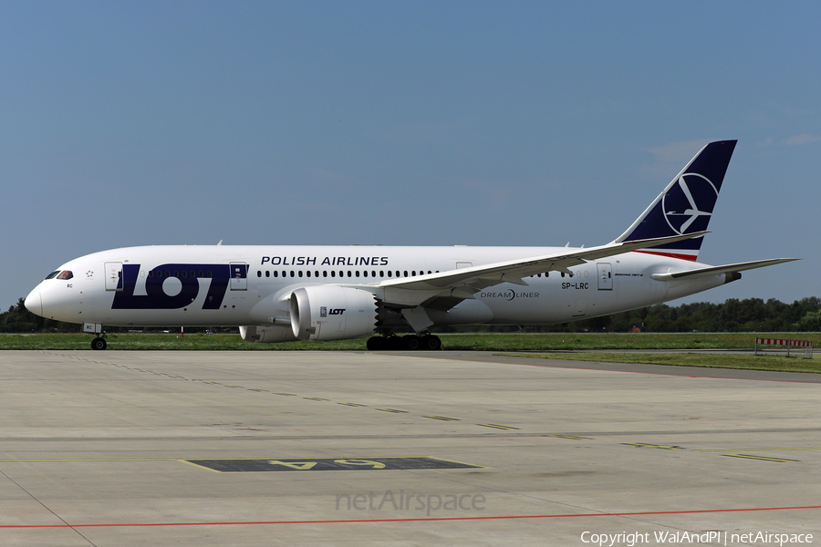 LOT Polish Airlines Boeing 787-8 Dreamliner (SP-LRC) | Photo 466973