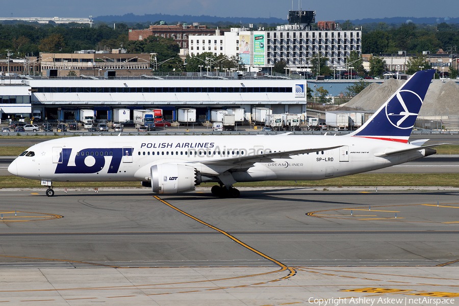 LOT Polish Airlines Boeing 787-8 Dreamliner (SP-LRD) | Photo 188099