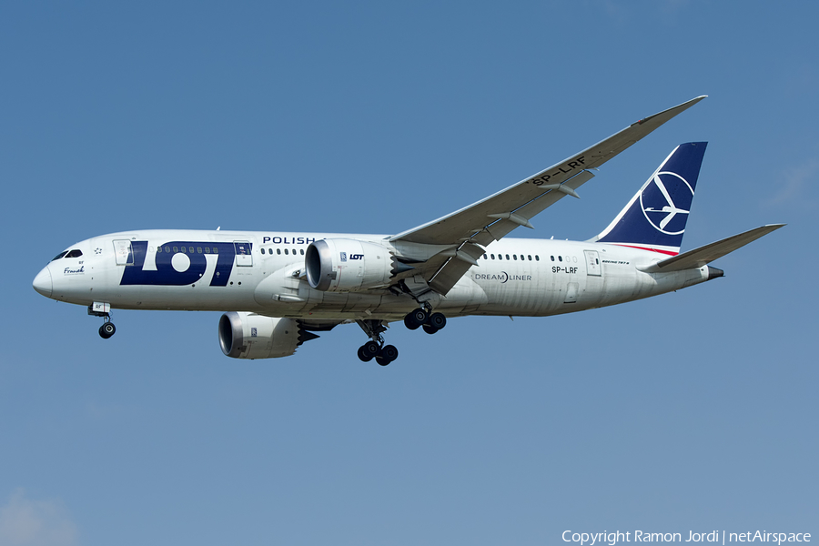 LOT Polish Airlines Boeing 787-8 Dreamliner (SP-LRF) | Photo 150041