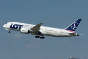 LOT Polish Airlines Boeing 787-8 Dreamliner (SP-LRF) at  Barcelona - El Prat, Spain