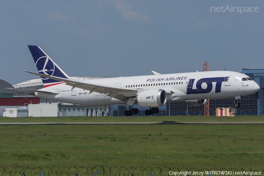 LOT Polish Airlines Boeing 787-8 Dreamliner (SP-LRF) | Photo 675011