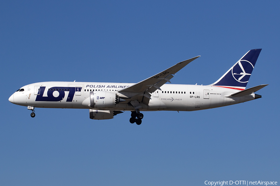 LOT Polish Airlines Boeing 787-8 Dreamliner (SP-LRG) | Photo 540827