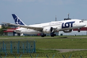 LOT Polish Airlines Boeing 787-8 Dreamliner (SP-LRG) at  Warsaw - Frederic Chopin International, Poland