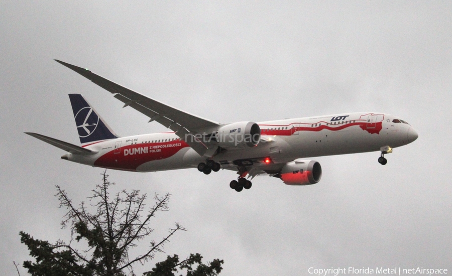 LOT Polish Airlines Boeing 787-9 Dreamliner (SP-LSC) | Photo 311629