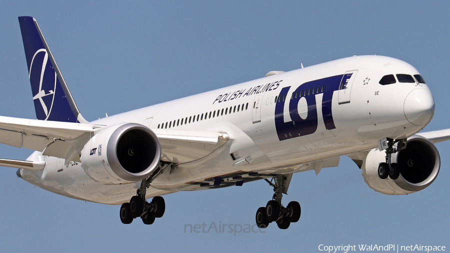 LOT Polish Airlines Boeing 787-9 Dreamliner (SP-LSE) | Photo 454533