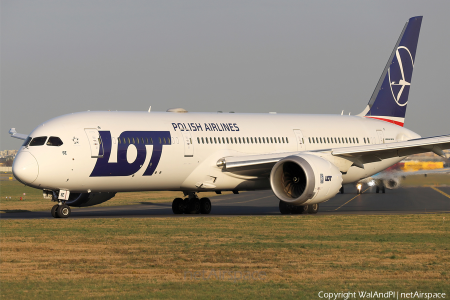 LOT Polish Airlines Boeing 787-9 Dreamliner (SP-LSE) | Photo 504098