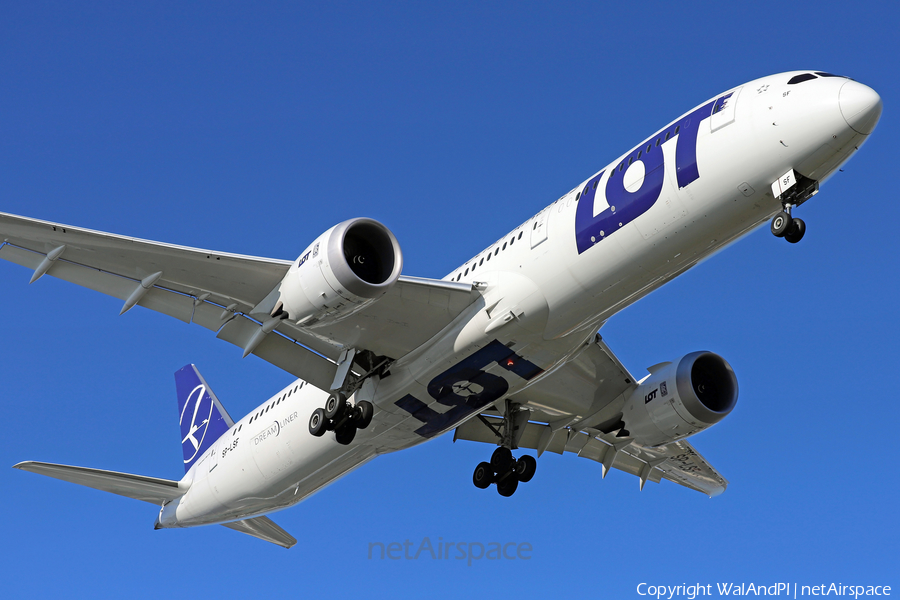 LOT Polish Airlines Boeing 787-9 Dreamliner (SP-LSF) | Photo 478651