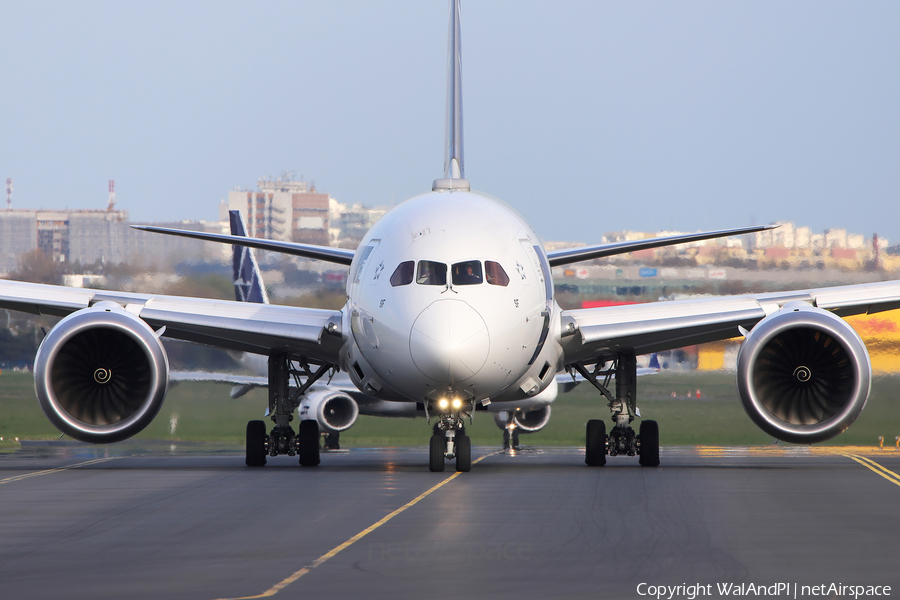 LOT Polish Airlines Boeing 787-9 Dreamliner (SP-LSF) | Photo 505182