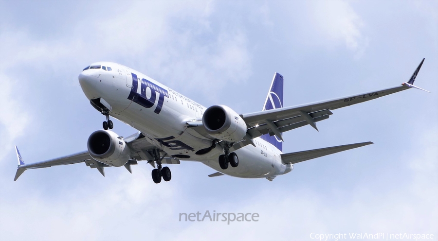 LOT Polish Airlines Boeing 737-8 MAX (SP-LVA) | Photo 444353