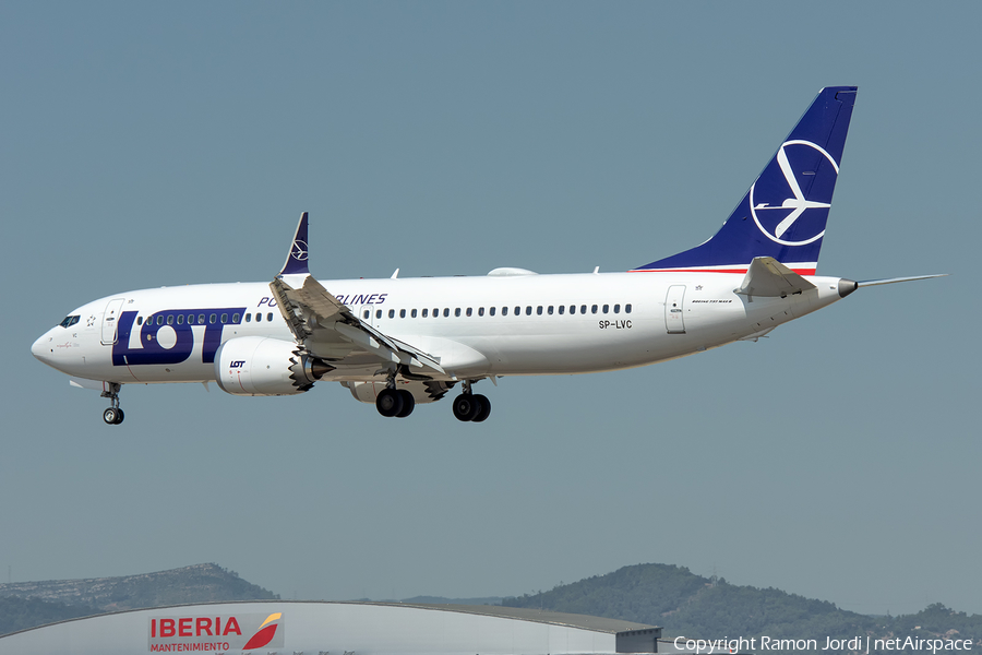 LOT Polish Airlines Boeing 737-8 MAX (SP-LVC) | Photo 261117