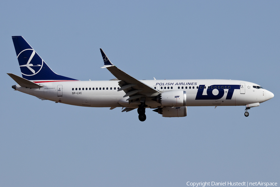 LOT Polish Airlines Boeing 737-8 MAX (SP-LVC) | Photo 537042
